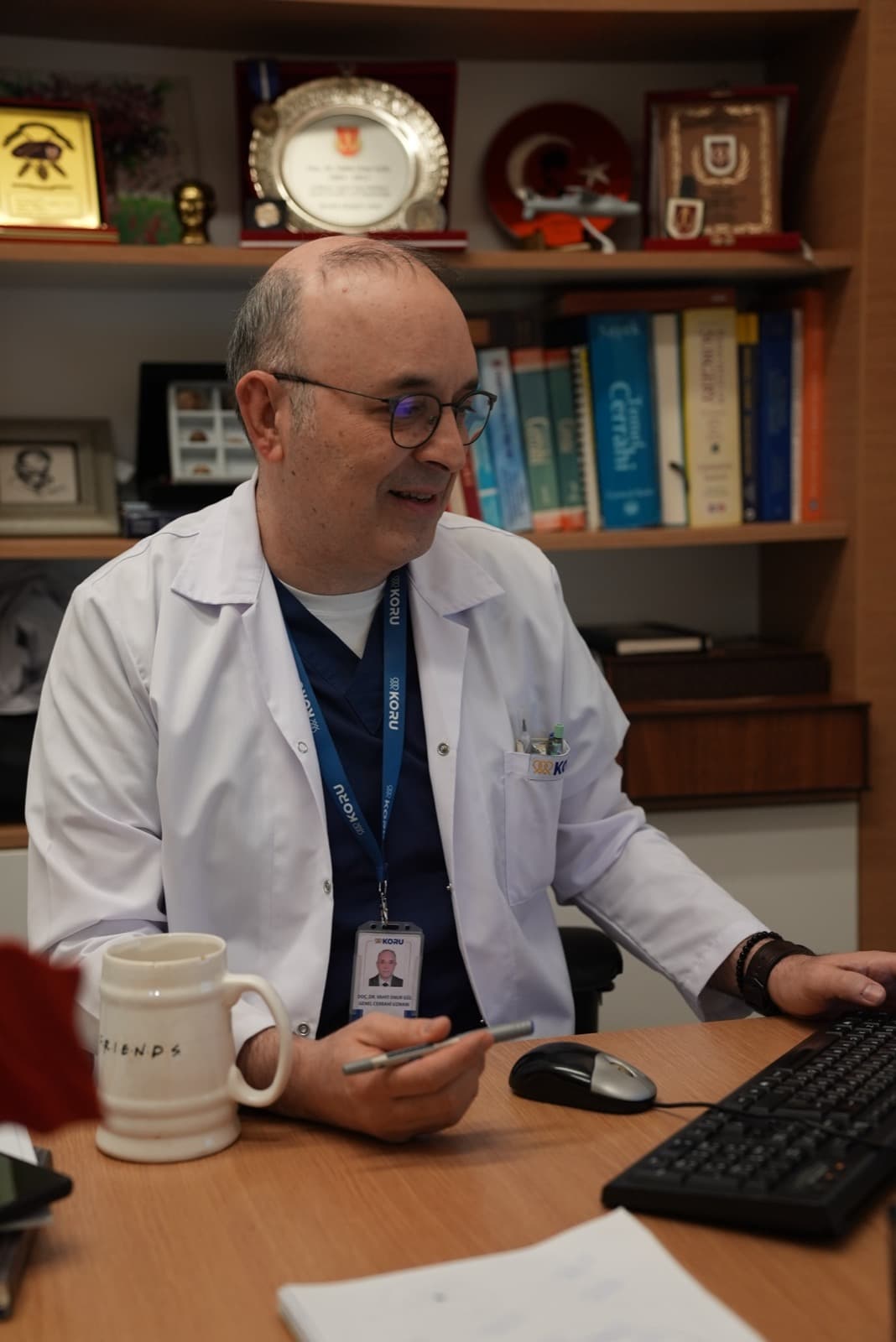 Doktor ofisi — konsültasyon öncesi anı